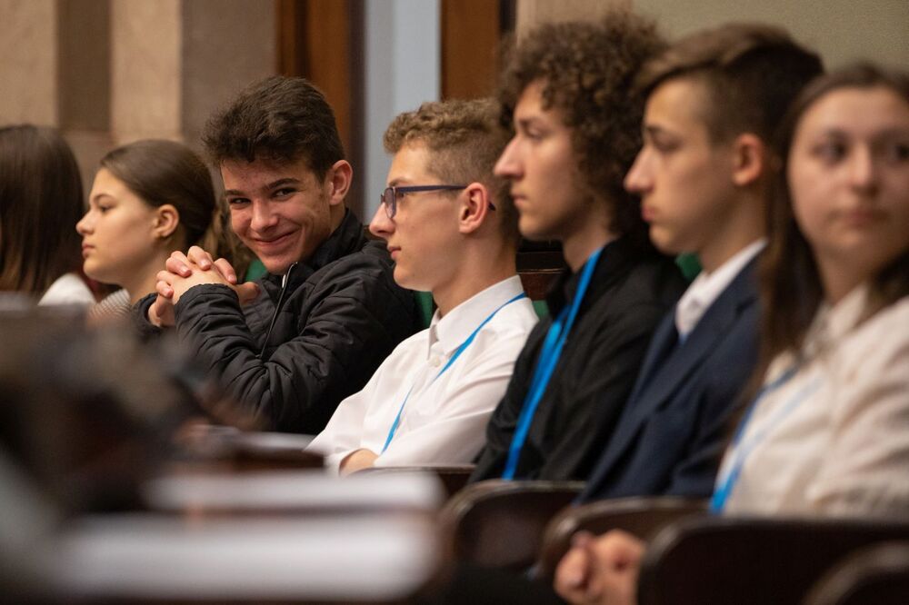 XXVIII sesja Sejmu Dzieci i Młodzieży – 1 czerwca 2022. Fot. Mikołaj Bujak (IPN)