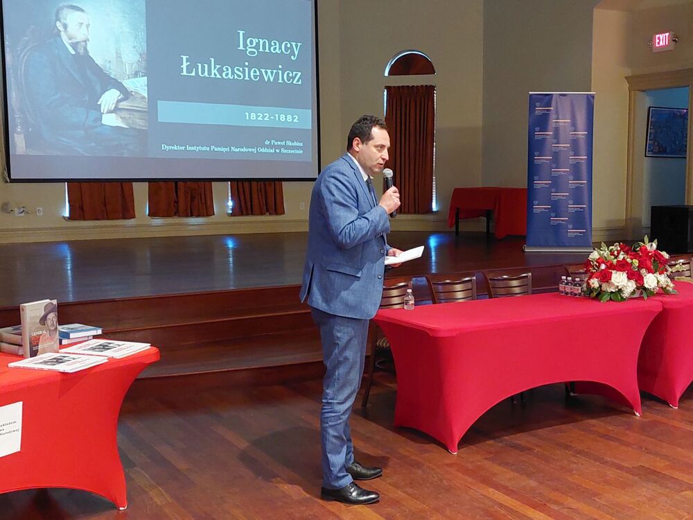 Dr Paweł Skubisz, dyrektor Oddziału IPN w Szczecinie. Premiera wystawy „Szlaki Nadziei” w Stanach Zjednoczonych – Houston, 7 czerwca 2022. Fot. Mateusz Kotecki (IPN)