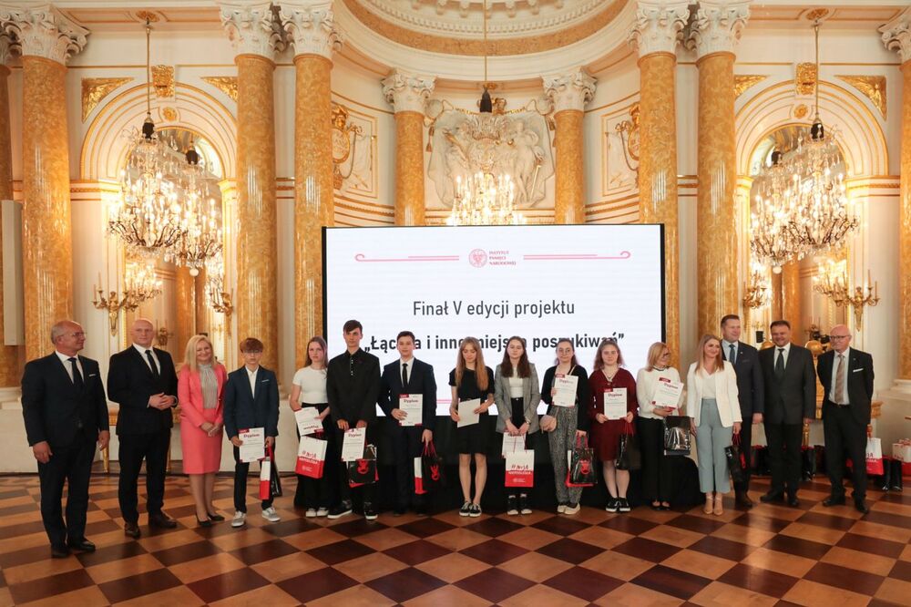 Finał V edycji projektu IPN „Łączka i inne miejsca poszukiwań” – 8 czerwca 2022. Fot. Mikołaj Bujak (IPN)