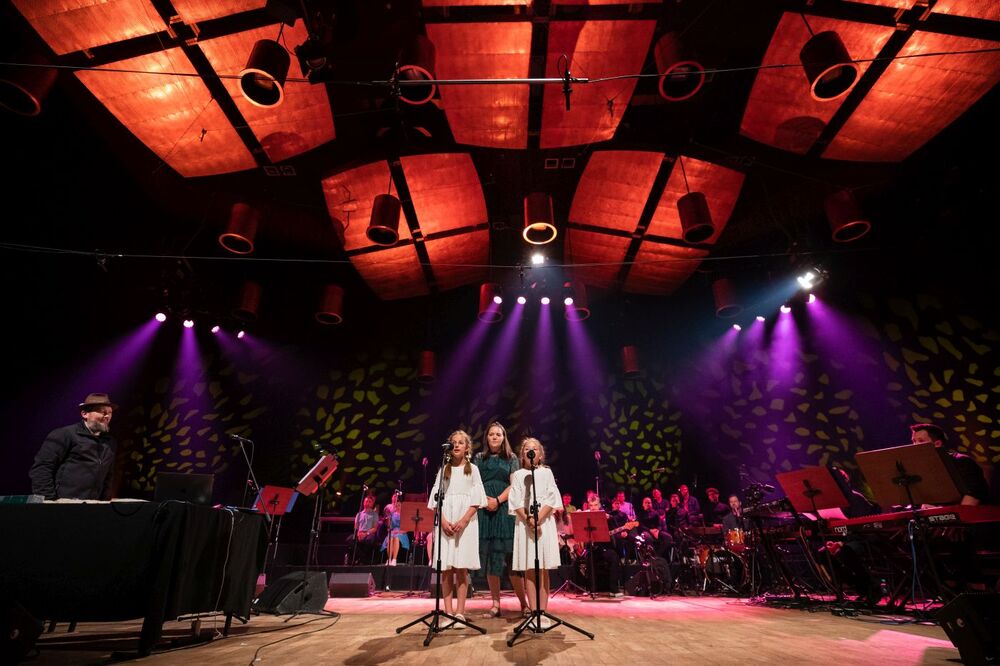 Koncert „Dolny Śląsk” Joszka Brody, inaugurujący projekt kulturalno-edukacyjny „Historia niewypłakana” – Warszawa, 14 czerwca 2022. Fot. Mikołaj Bujak (IPN)