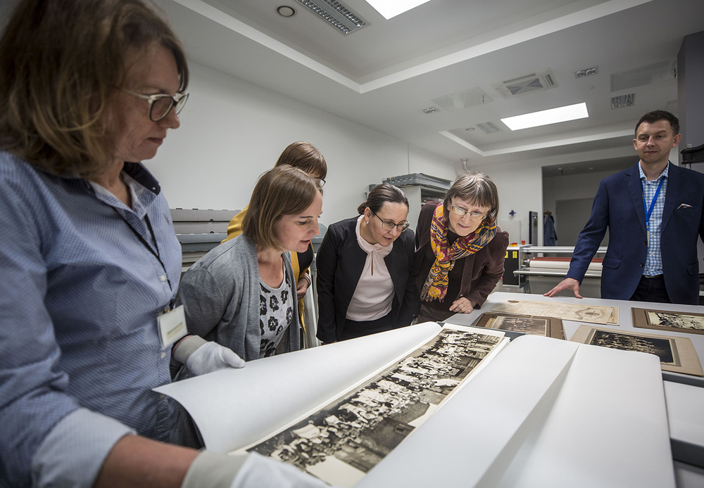 Wizyta przedstawicieli SGH w Archiwum IPN – Warszawa, 14 czerwca 2022. Fot. Katarzyna Adamów (AIPN)