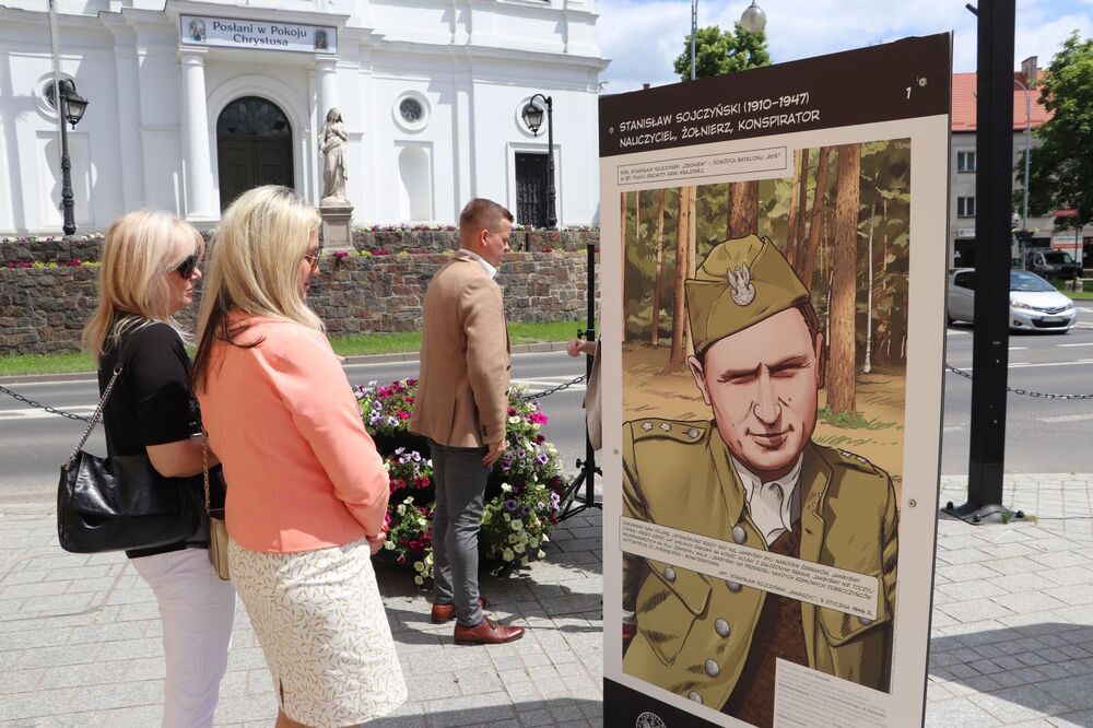 Prezentacja wystawy „Stanisław Sojczyński (1910–1947) – nauczyciel, żołnierz, konspirator” – Radomsko, 15 czerwca 2022. Fot. Jacek Trajdos (IPN)