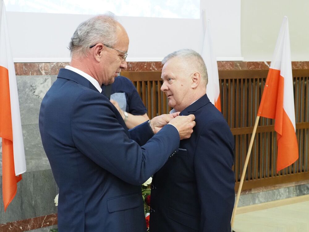 Uroczystość wręczenia Krzyży Wolności i Solidarności działaczom opozycji niepodległościowej z lat 1976–1989 – Radom, 24 czerwca 2022. Fot. IPN