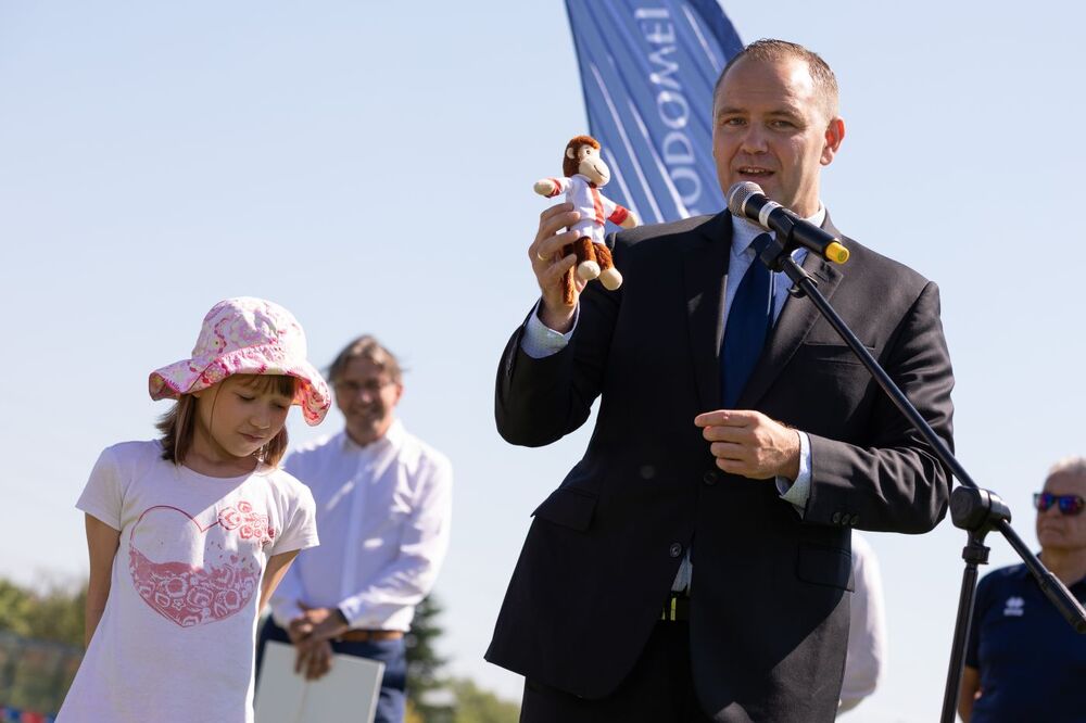 Prezes IPN dr Karol Nawrocki podczas konferencji prasowej w związku ze stuleciem KS Gedania – Gdańsk, 27 czerwca 2022. Fot. Mikołaj Bujak (IPN)