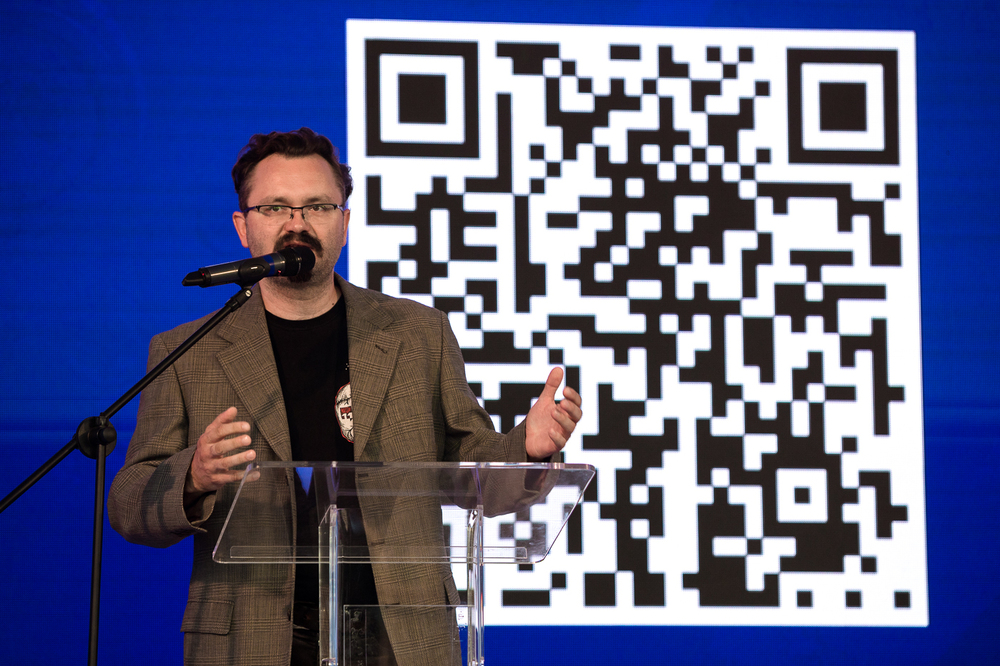 Paweł Miechowski podczas konferencji prasowej dot. projektu „Gry w edukacji” – Warszawa, 30 czerwca 2022. Fot. Sławek Kasper (IPN)