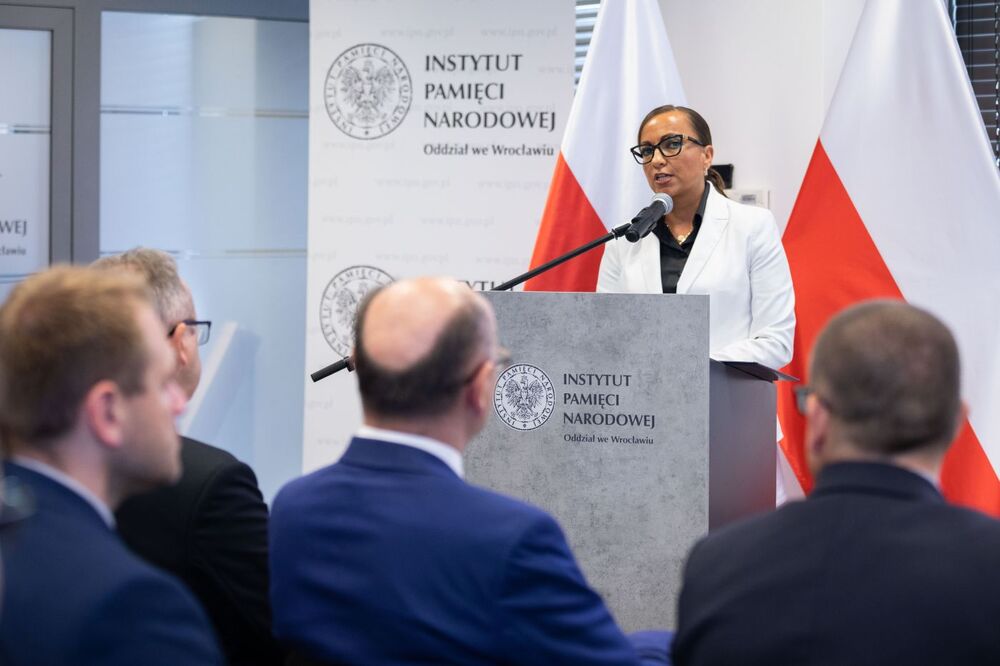 Otwarcie Przystanku Historia we Wrocławiu oraz inauguracja cyklu edukacyjnego „Wakacje z IPN”. Dr Katarzyna Pawlak-Weiss (IPN) – 8 lipca 2022. Fot. Mikołaj Bujak (IPN)