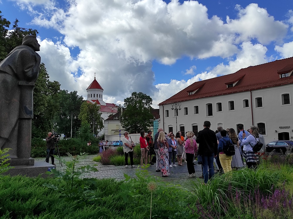 XVI Polonijne spotkania z historią najnowszą, Pomnik Adama Mickiewicza, Wilno. Fot. Mateusz Marek (IPN)