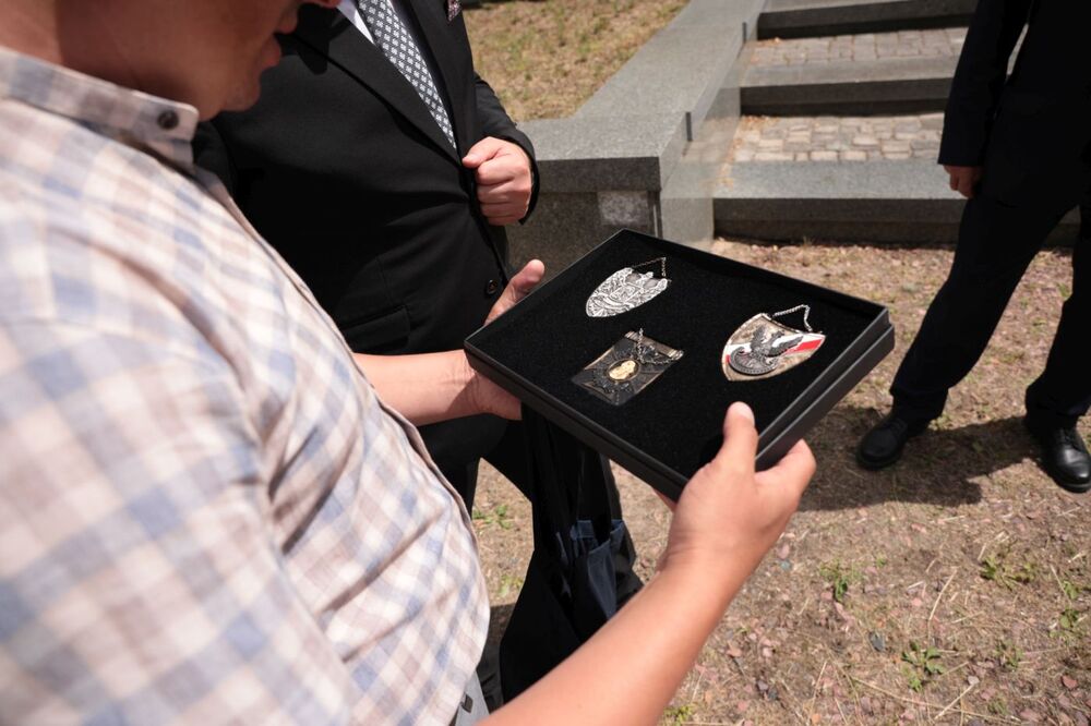 Uroczystości z udziałem przedstawicieli IPN w Ostrówkach (Ukraina) upamiętniające ofiary zbrodni wołyńskiej – 9 lipca 2022. Fot. Mikołaj Bujak (IPN)