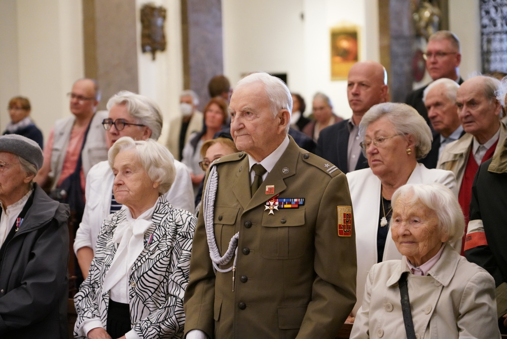 Msza św. w intencji ofiar ludobójstwa dokonanego przez ukraińskich nacjonalistów na obywatelach II RP oraz poległych, zmarłych i żyjących żołnierzy 27. Wołyńskiej Dywizji Piechoty Armii Krajowej – Warszawa, 11 lipca 2022. Fot. Mateusz Niegowski (IPN)
