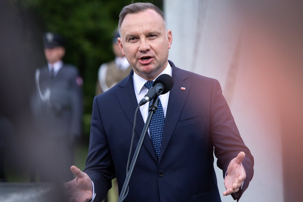 Prezydent RP Andrzej Duda podczas obchodów Narodowego Dnia Pamięci Ofiar Ludobójstwa dokonanego przez ukraińskich nacjonalistów na obywatelach II Rzeczypospolitej Polskiej – Warszawa, 11 lipca 2022. Fot. Sławek Kasper (IPN)