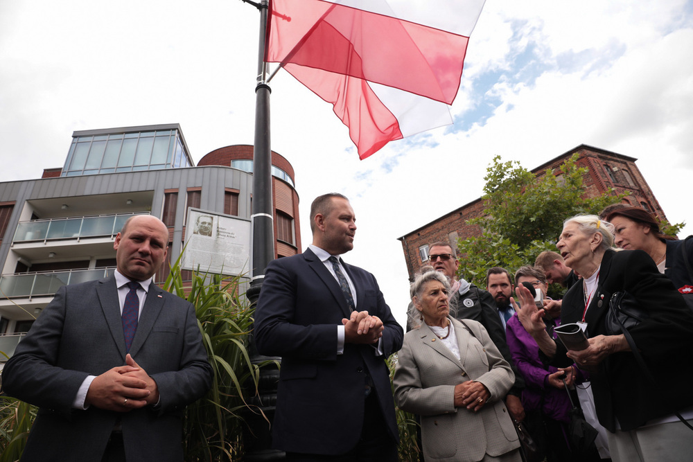 Uroczyste odsłonięcie tablicy upamiętniającej Antoniego Gąsiorowskiego „Ślepego Antka”– Poznań, 16 lipca 2022. Fot. Mikołaj Bujak (IPN)