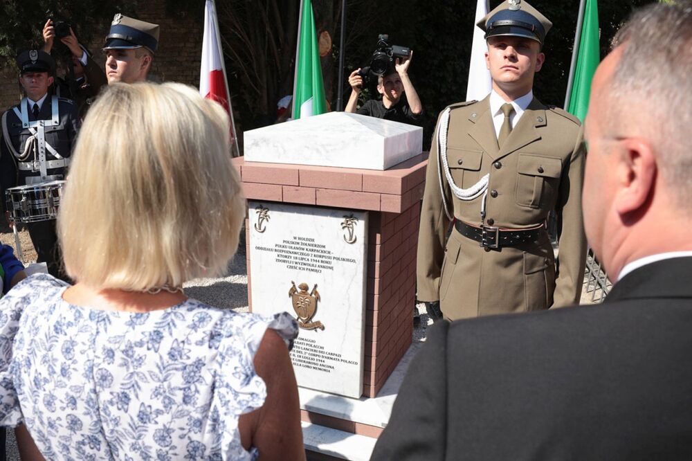 Obchody 78. rocznicy wyzwolenia Ankony przez żołnierzy 2. Korpusu Polskiego – 18 lipca 2022. Fot. Mikołaj Bujak (IPN)