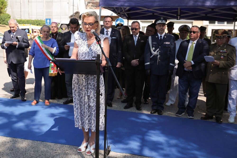 Obchody 78. rocznicy wyzwolenia Ankony przez żołnierzy 2. Korpusu Polskiego. Anna Maria Anders, ambasador RP we Włoszech – 18 lipca 2022. Fot. Mikołaj Bujak (IPN)