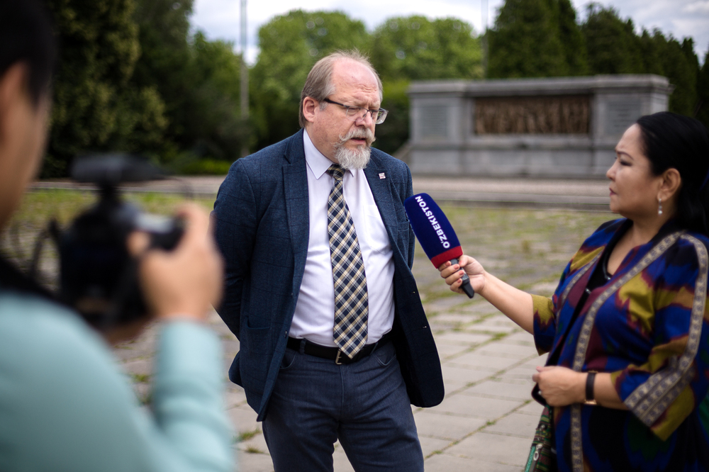 Wizyta dziennikarzy Państwowego Radia i Telewizji Uzbekistanu – Warszawa, 18 lipca 2022. Fot. Sławek Kasper (IPN)