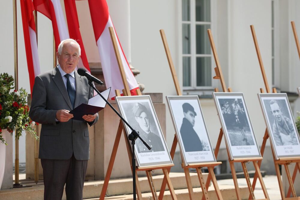 Uroczystość wręczenia not identyfikacyjnych. Zbigniew Człowiekowski – Warszawa, 22 lipca 2022. Fot. Mikołaj Bujak (IPN)