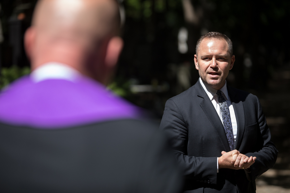 Dr Karol Nawrocki, prezes IPN. Uroczyste złożenie kwiatów na grobie Stanisława Bukowieckiego – Warszawa, 28 lipca 2022. Fot. Sławek Kasper (IPN)