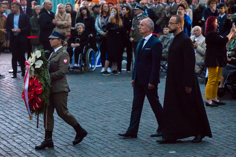 Uroczystości w hołdzie powstańcom przy pomniku Powstania Warszawskiego na pl. Krasińskich – Warszawa, 31 lipca 2022. Fot. Sławek Kasper (IPN)
