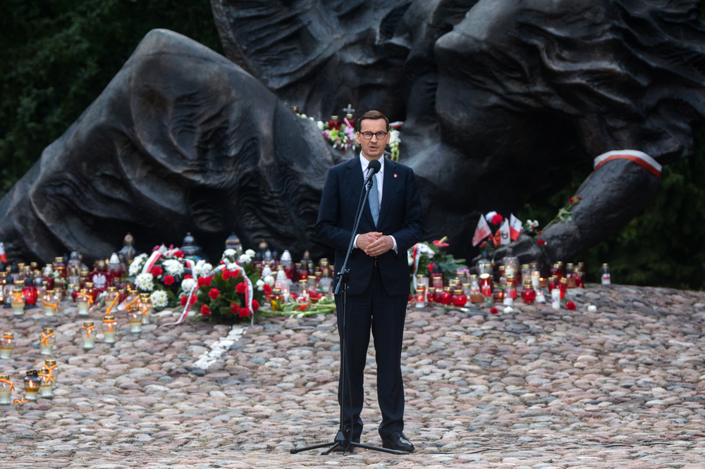 Premier Mateusz Morawiecki. Uroczystości rocznicowe na Cmentarzu Powstańców Warszawy na Woli – Warszawa, 1 sierpnia 2022. fot. Sławek Kasper (IPN)