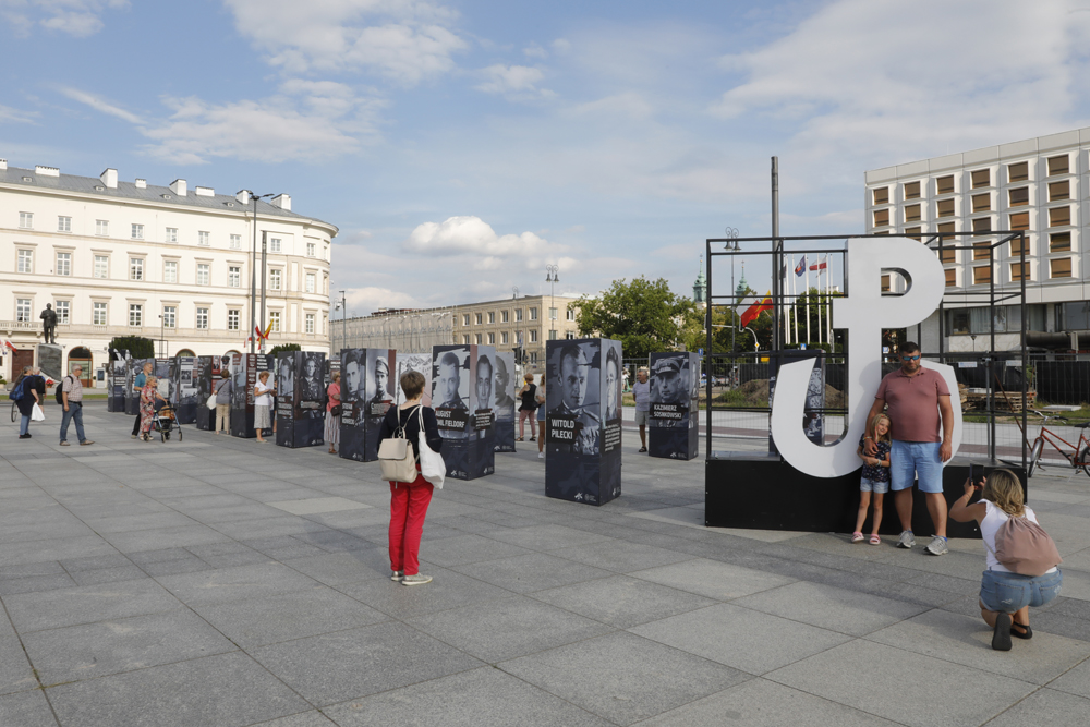 Wystawa IPN „Armia Krajowa” na pl. Piłsudskiego – Warszawa, 29 lipca – 31 sierpnia 2022. Fot. Piotr Życieński (IPN)