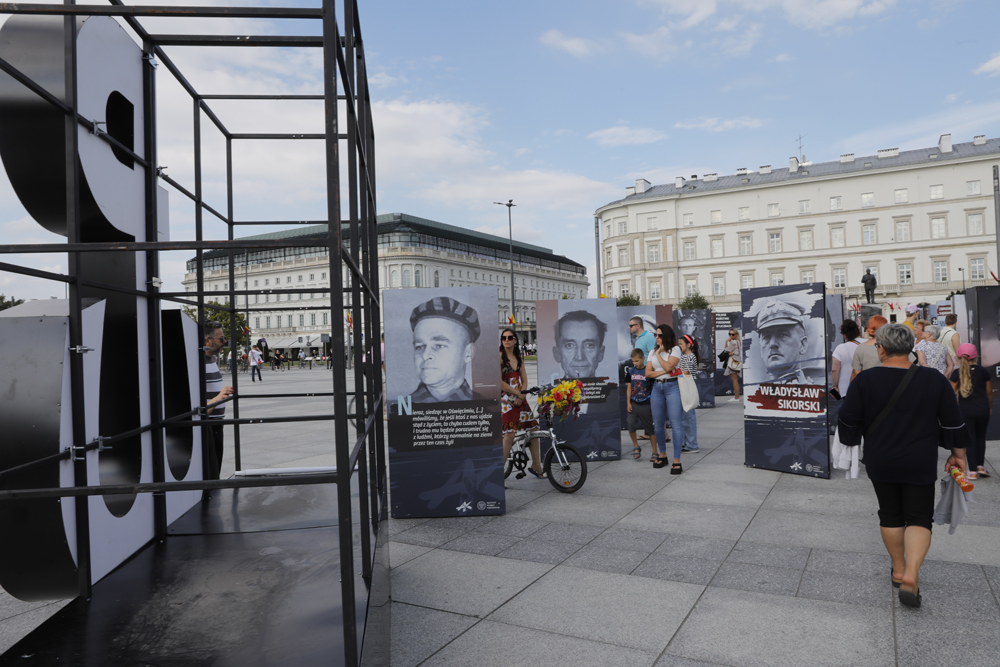 Wystawa IPN „Armia Krajowa” na pl. Piłsudskiego – Warszawa, 29 lipca – 31 sierpnia 2022. Fot. Piotr Życieński (IPN)