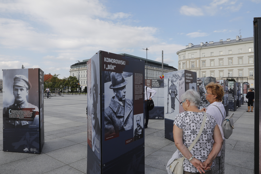 Wystawa IPN „Armia Krajowa” na pl. Piłsudskiego – Warszawa, 29 lipca – 31 sierpnia 2022. Fot. Piotr Życieński (IPN)