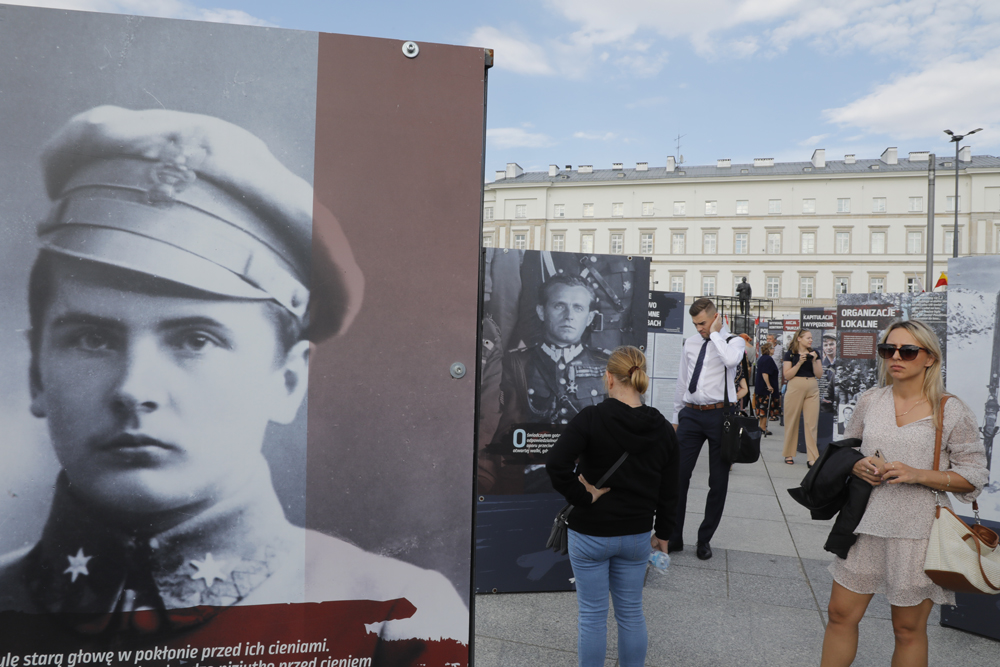 Wystawa IPN „Armia Krajowa” na pl. Piłsudskiego – Warszawa, 29 lipca – 31 sierpnia 2022. Fot. Piotr Życieński (IPN)