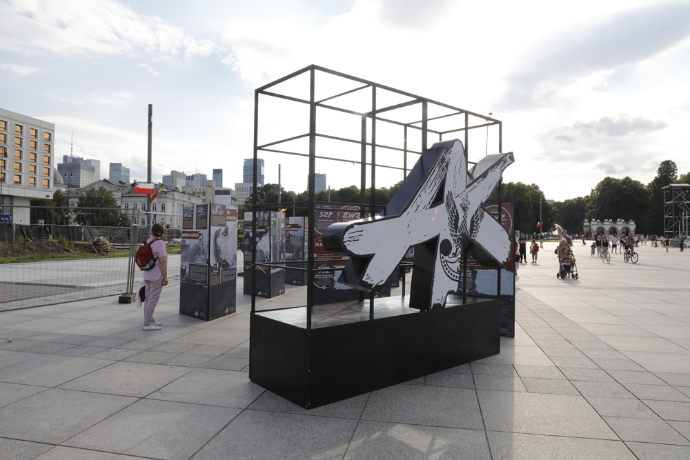 Wystawa IPN „Armia Krajowa” na pl. Piłsudskiego – Warszawa, 29 lipca – 31 sierpnia 2022. Fot. Piotr Życieński (IPN)