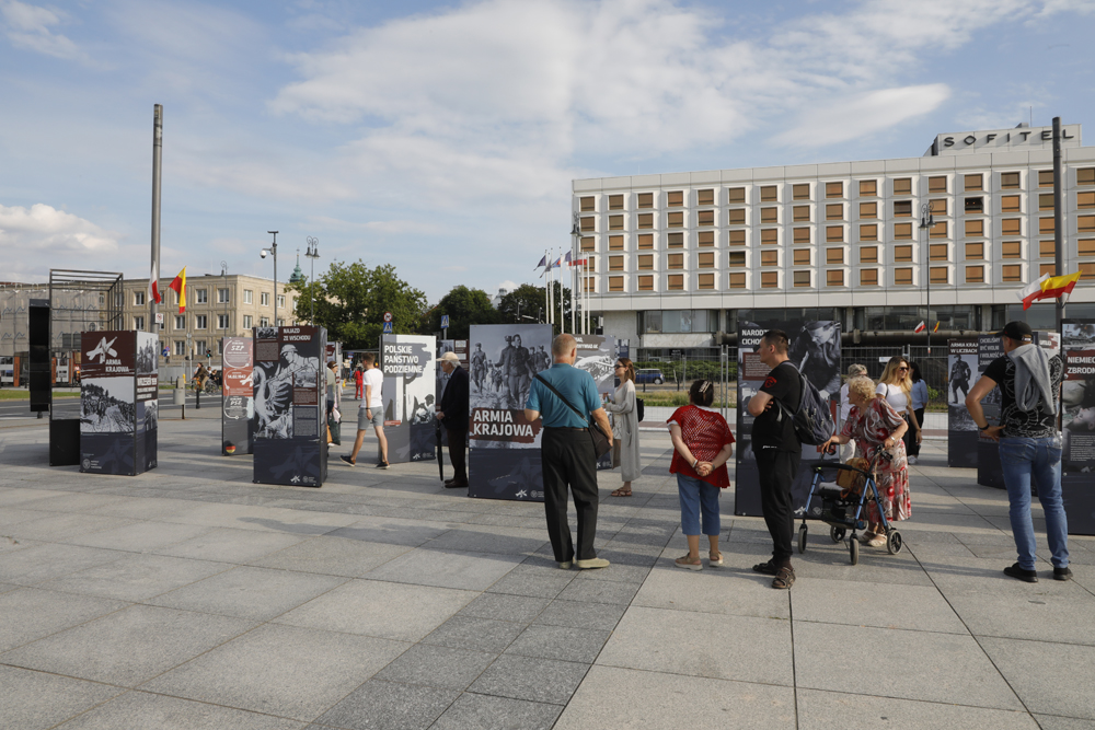 Wystawa IPN „Armia Krajowa” na pl. Piłsudskiego – Warszawa, 29 lipca – 31 sierpnia 2022. Fot. Piotr Życieński (IPN)