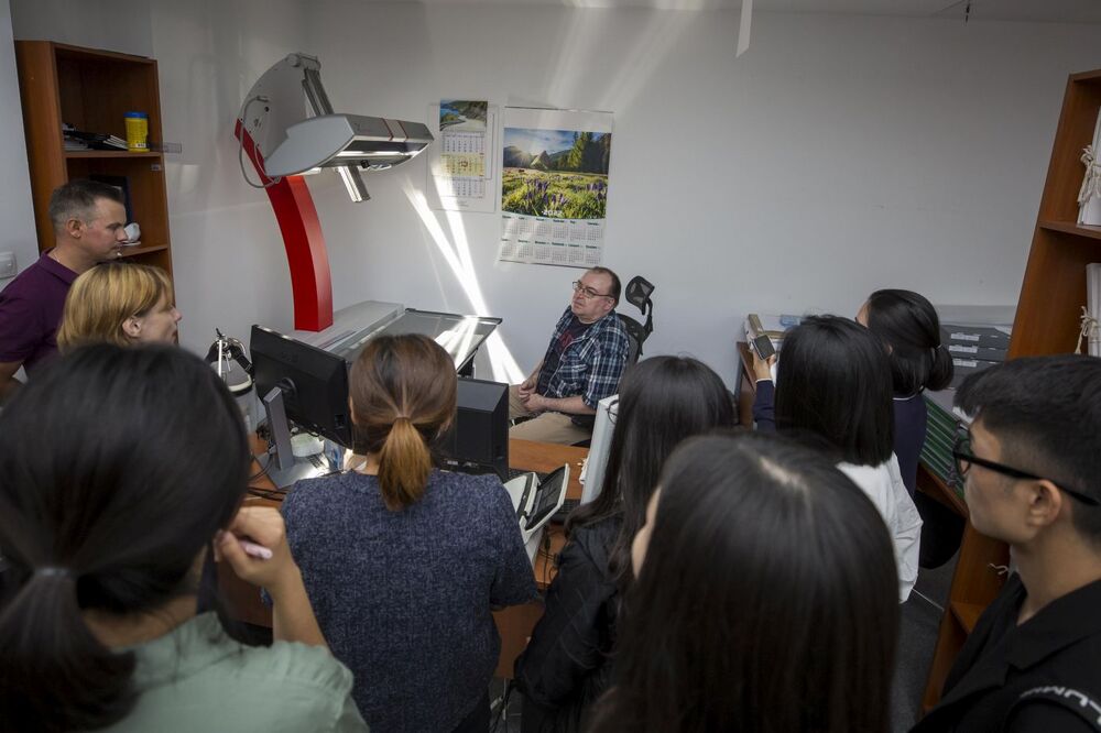 Delegacja Obywatelskiego Sojuszu Obrony Praw Człowieka w Korei Północnej (NKHR) z wizytą w Archiwum IPN – Warszawa, 8 sierpnia 2022. Fot. Katarzyna Adamów (IPN)