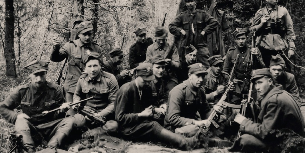 Oddział partyzancki Stanisława Chmielewskiego „Bohuna” z Obwodu AKO (Armii Krajowej Obywatelskiej) Bielsk Podlaski. Fot. AIPN