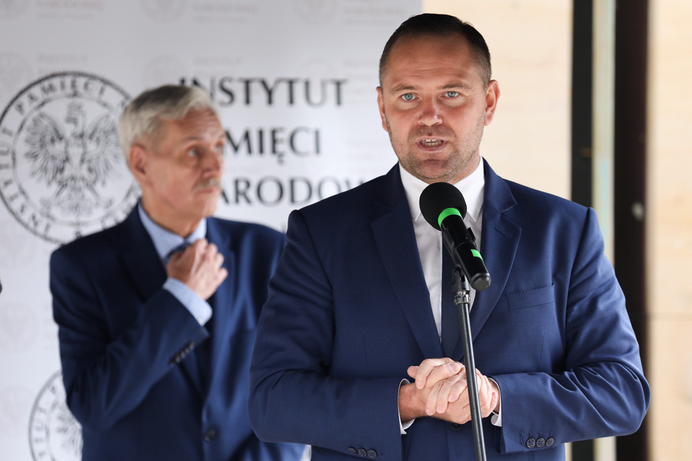 Dr Karol Nawrocki otwierający wystawę IPN „Pakt zbrodniarzy” – Warszawa, 22 sierpnia 2022. Fot. Mikołaj Bujak (IPN)