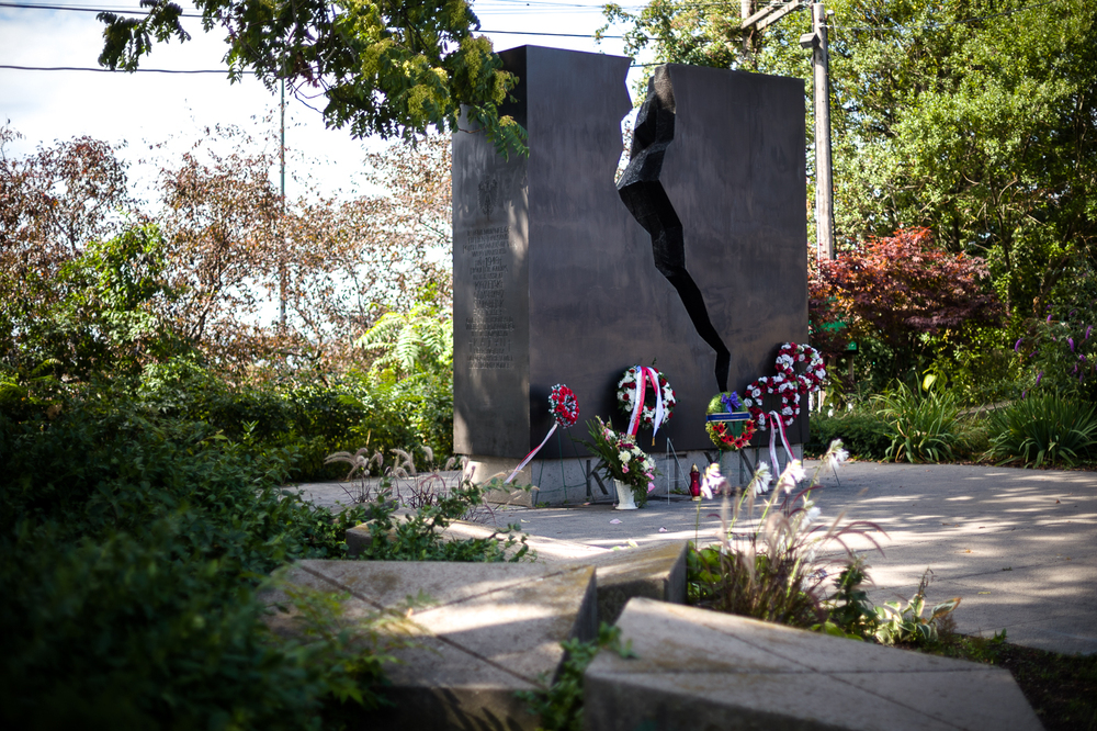 Pomnik Katyński w Toronto – 23 sierpnia 2022. Fot. Sławek Kasper (IPN)