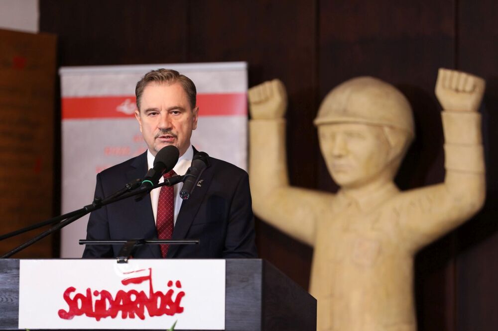 Przewodniczący NSZZ „Solidarność” Piotr Duda podczas uroczystości wręczenia Krzyży Wolności i Solidarności działaczom opozycji antykomunistycznej – Gdańsk, 31 sierpnia 2022. Fot. Mikołaj Bujak (IPN)