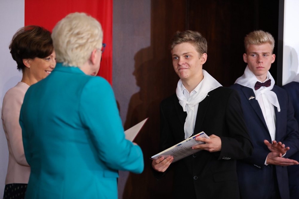 Wręczenie młodzieży stypendiów NSZZ „Solidarność” – Gdańsk, 31 sierpnia 2022. Fot. Mikołaj Bujak (IPN)