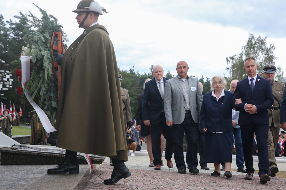 Uroczystość odsłonięcia Pomnika Żołnierzy Wyklętych Niezłomnych w Mielcu – 3 września 2022. Fot. Sławek Kasper (IPN)