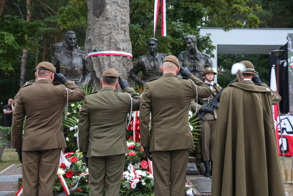 Uroczystość odsłonięcia Pomnika Żołnierzy Wyklętych Niezłomnych w Mielcu – 3 września 2022. Fot. Sławek Kasper (IPN)