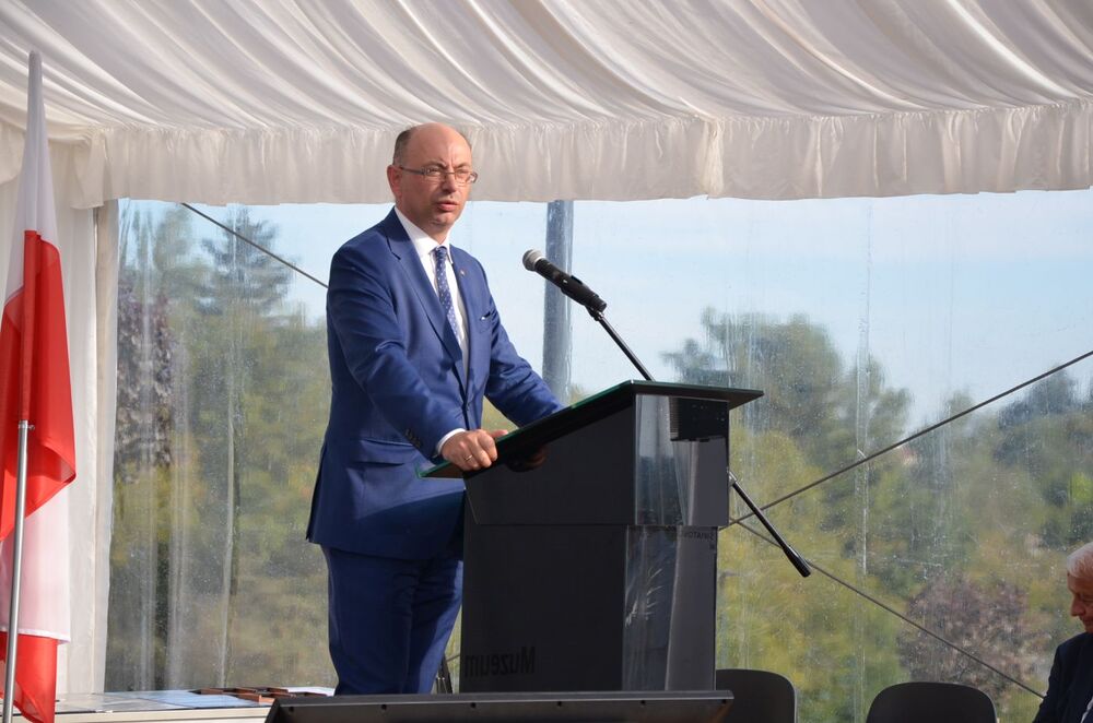 Dr Mateusz Szpytma, wiceprezes IPN. Uroczystość wręczenia medali „Sprawiedliwy wśród Narodów Świata” – Markowa, 6 września 2022. Fot. Katarzyna Gajda-Bator (IPN)