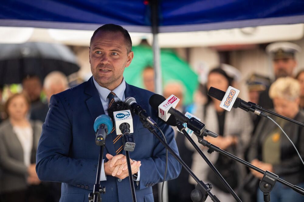 Prezes IPN dr Karol Nawrocki podczas otwarcia wystawy IPN „Przekop Mierzei Wiślanej. Historyczna konieczność” – Elbląg, 9 września 2022. Fot. Mikołaj Bujak  (IPN)