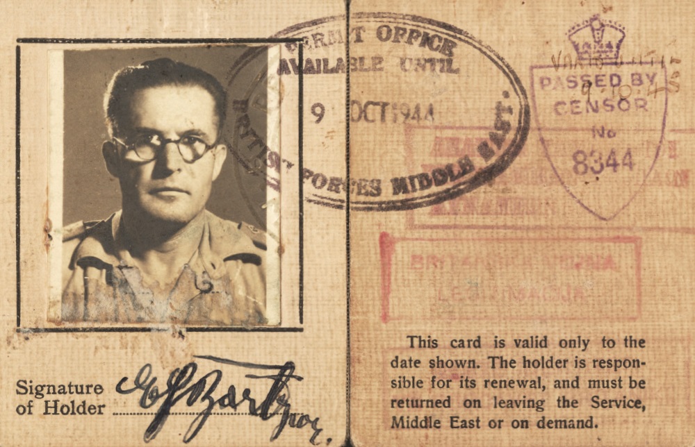 Brytyjska karta identyfikacyjna Jerzego Waletki. Fot. ze zbiorów Andrzeja Waletki