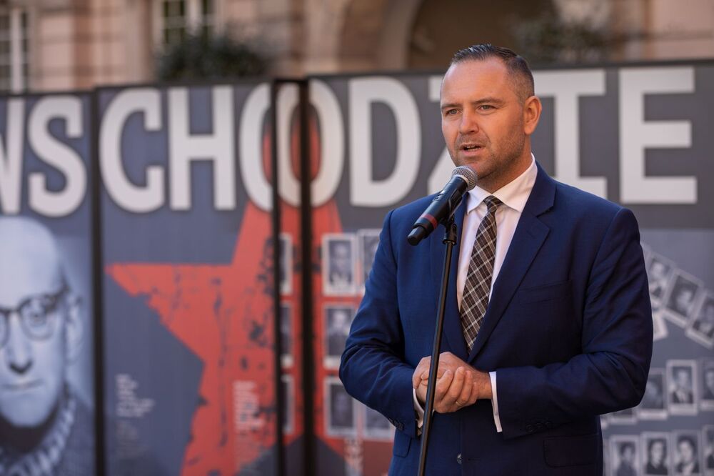 Dr Karol Nawrocki, prezes IPN, podczas otwarcia wystawy IPN „Zostali na Wschodzie. Polska inteligencja w ZSRS 1945–1991” – Warszawa, 15 września 2022. Fot. Mikołaj Bujak (IPN)