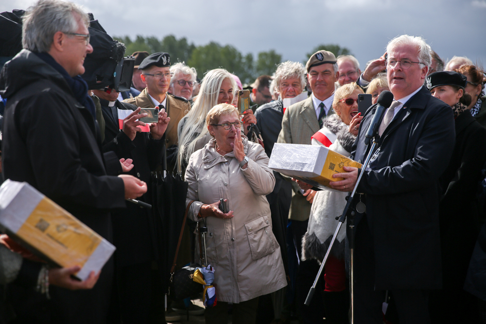 Uroczystość odsłonięcia pomnika generała Stanisława Maczka w Terneuzen – 16 września 2022. Fot. Sławek Kasper (IPN)