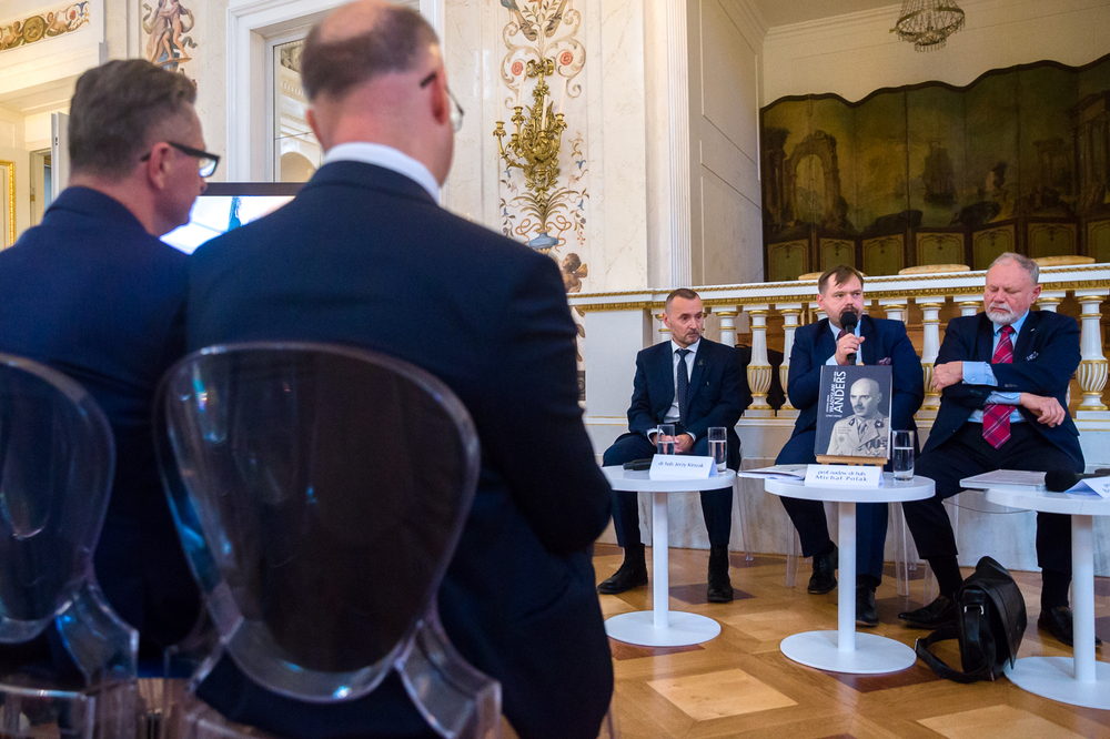 Dyskusja o albumie „Generał broni Władysław Anders 1892–1970. Czyny i pamięć” – Warszawa, 20 września 2022. Fot. Sławek Kasper (IPN)