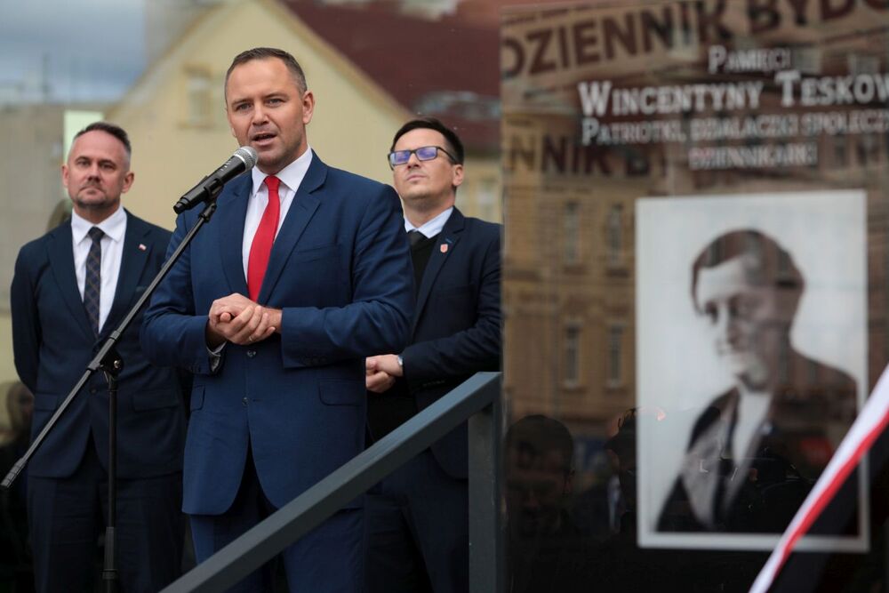 Uroczyste odsłonięcie tablicy upamiętniającej Wincentynę Teskową – Bydgoszcz, 21 września 2022. Fot. Mikołaj Bujak (IPN)