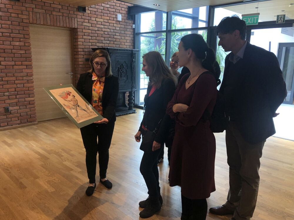 Przedstawiciele Słowackiego Instytutu Pamięci Narodu obejrzeli wystawę IPN „»Ramię pręż – Ojczyźnie służ.« 135. rocznica powstania Sokolstwa Polskiego w Ameryce” – Warka, 21 września 2022. Fot. Iwona Stefaniak