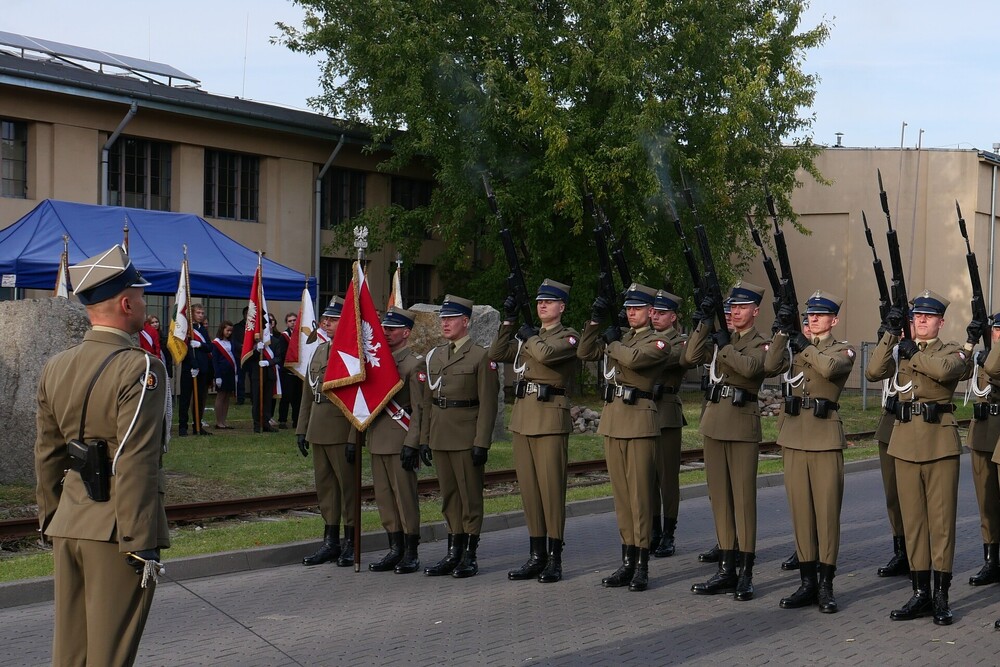 Dzień Pamięci Więźniów Obozu Dulag 121 i Niosących Im Pomoc – Pruszków, 24 września 2022. Fot. Adrianna Garnik (IPN)