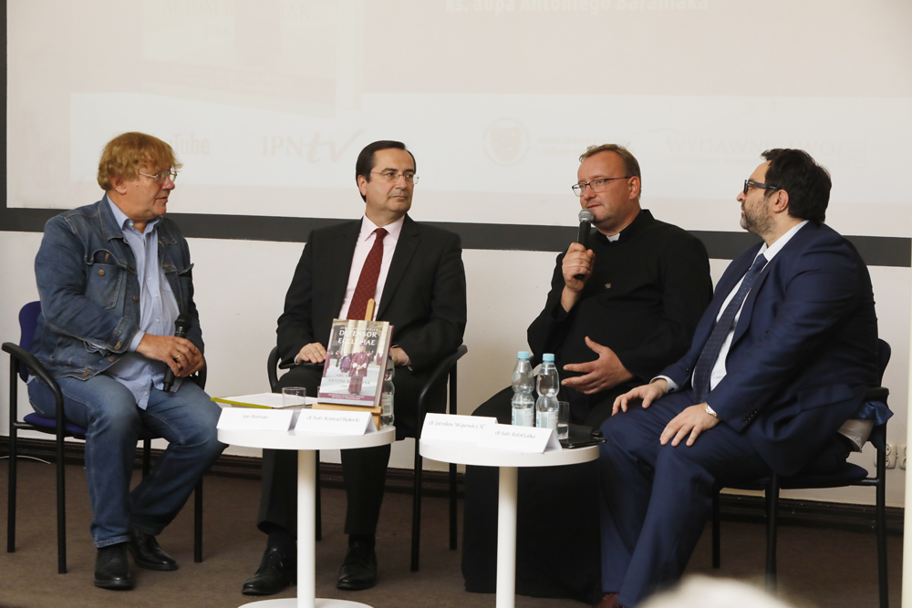 Promocja książki „Defensor Ecclesiae. Arcybiskup Antoni Baraniak (1904–1977). Salezjańskie koleje życia i posługi metropolity poznańskiego” – Warszawa, 26 września 2022. Fot. Piotr Życieński (IPN)