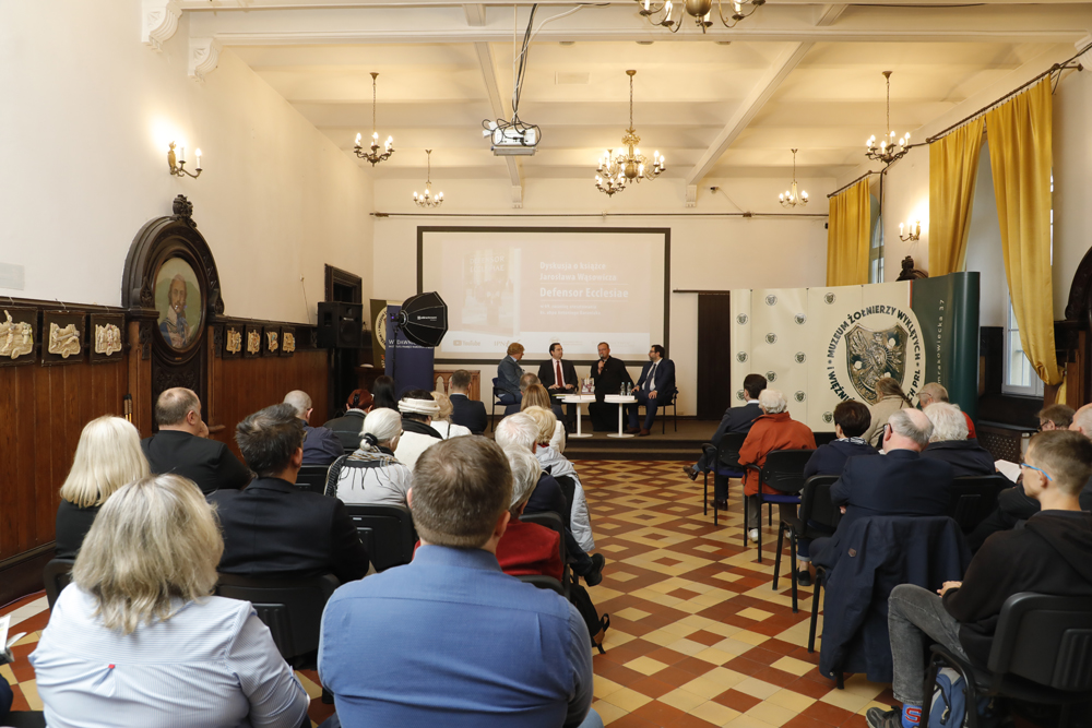 Promocja książki „Defensor Ecclesiae. Arcybiskup Antoni Baraniak (1904–1977). Salezjańskie koleje życia i posługi metropolity poznańskiego” – Warszawa, 26 września 2022. Fot. Piotr Życieński (IPN)
