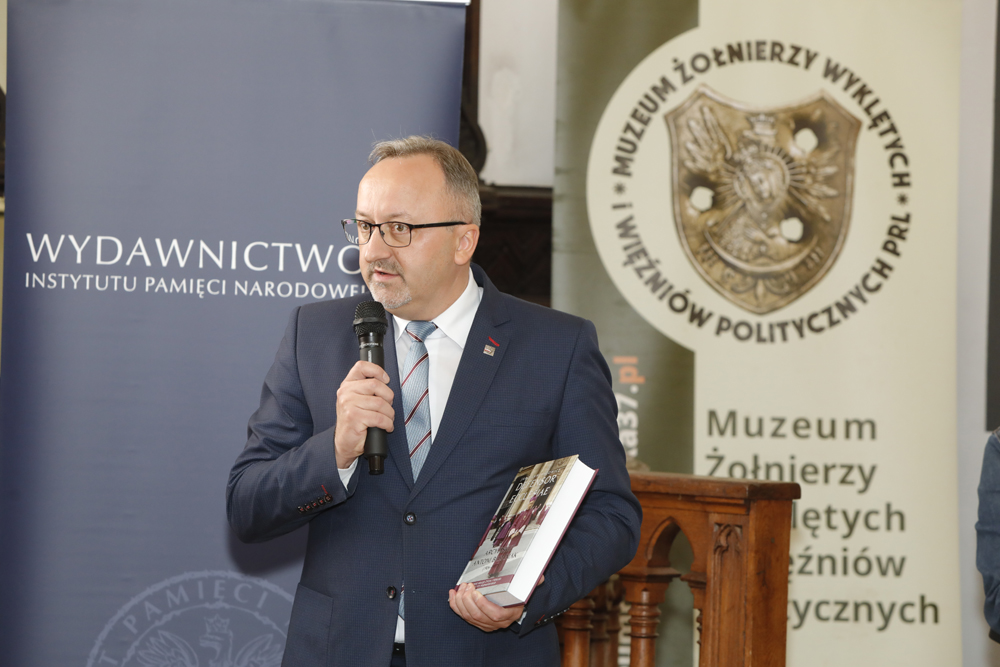Dr hab. Karol Polejowski, zastępca prezesa IPN, podczas promocji książki „Defensor Ecclesiae…” – Warszawa, 26 września 2022. Fot. Piotr Życieński (IPN)