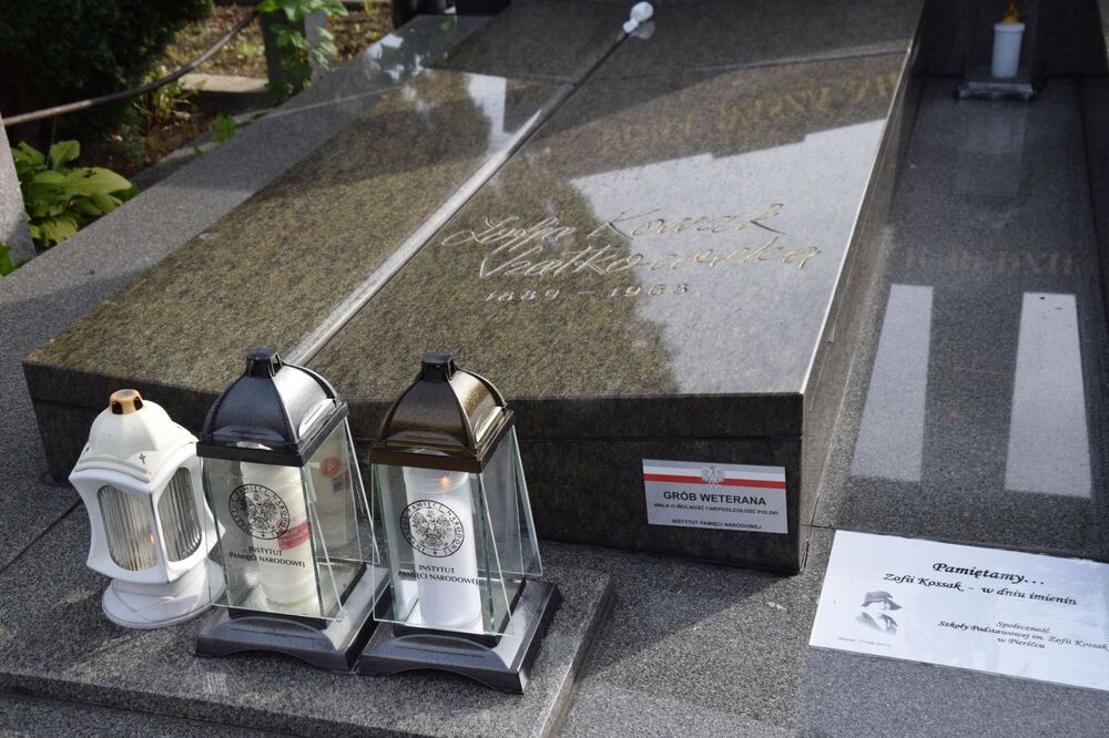 Miejsce spoczynku Zofii Kossak-Szatkowskiej w Górkach Wielkich – 27 września 2022. Fot. IPN Katowice