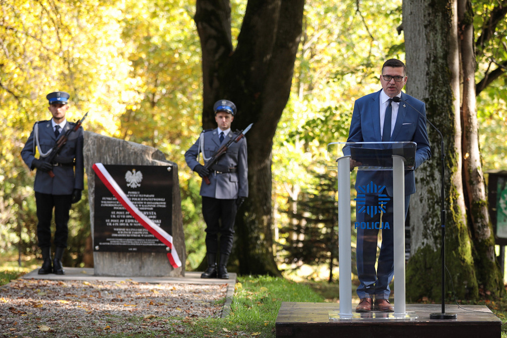 Uroczystości upamiętniające funkcjonariusze Policji Państwowej z Kalwarii Pacławskiej – ofiary zbrodni katyńskiej – Kalwaria Pacławska, 28 września 2022. Fot. Mikołaj Bujak (IPN)